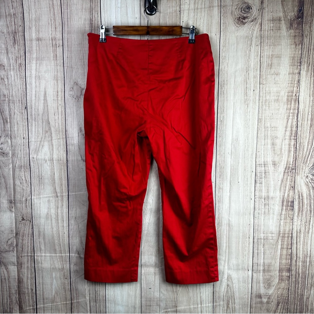 Women’s Jones New York Signature Bold Red Capris - Picture 4 of 5